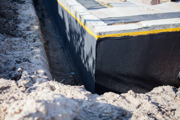 Professional Crawl Space Encapsulation technician working in Lake Forest, IL